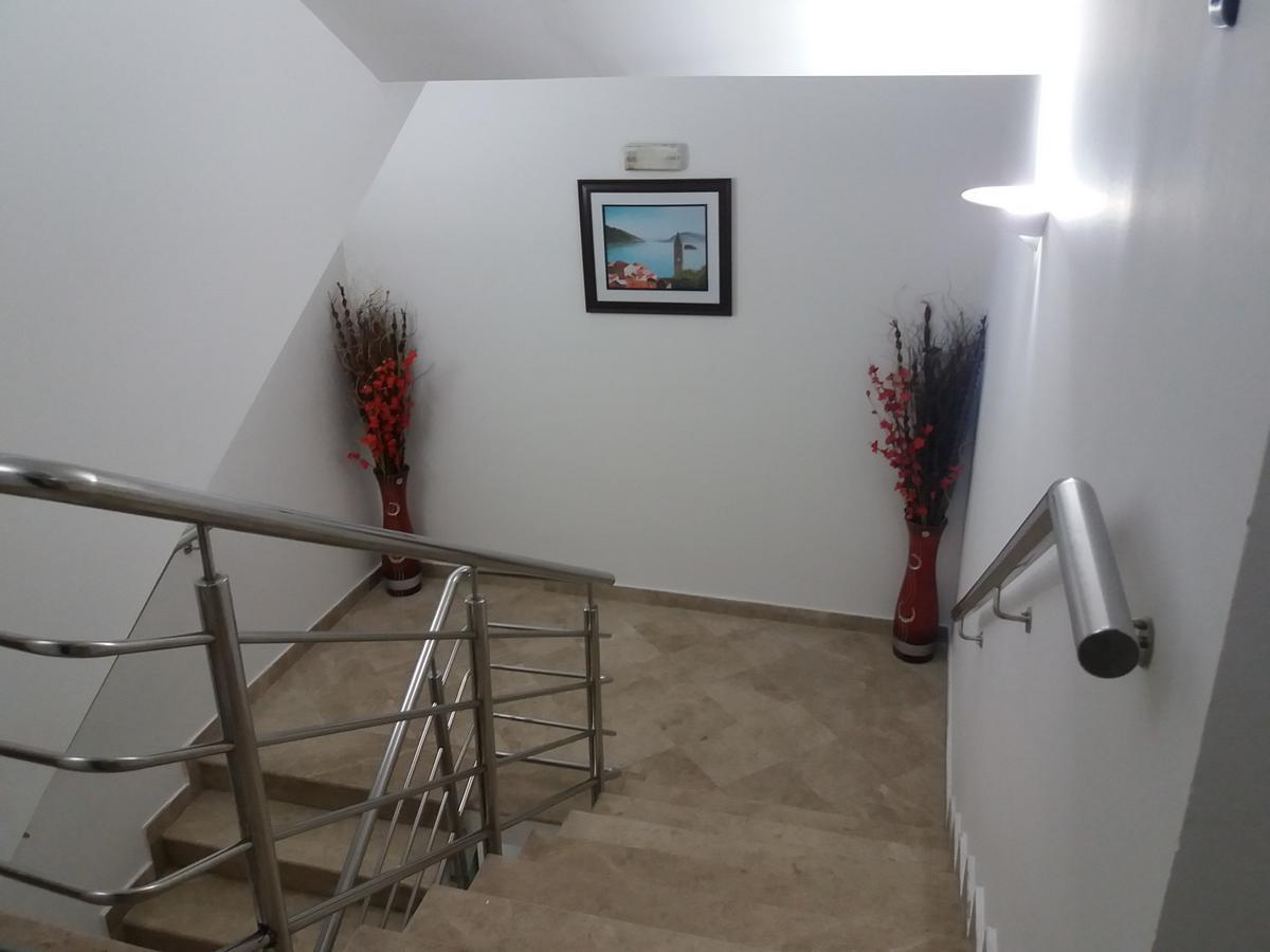 טרביניה Hotel Viv מראה חיצוני תמונה
