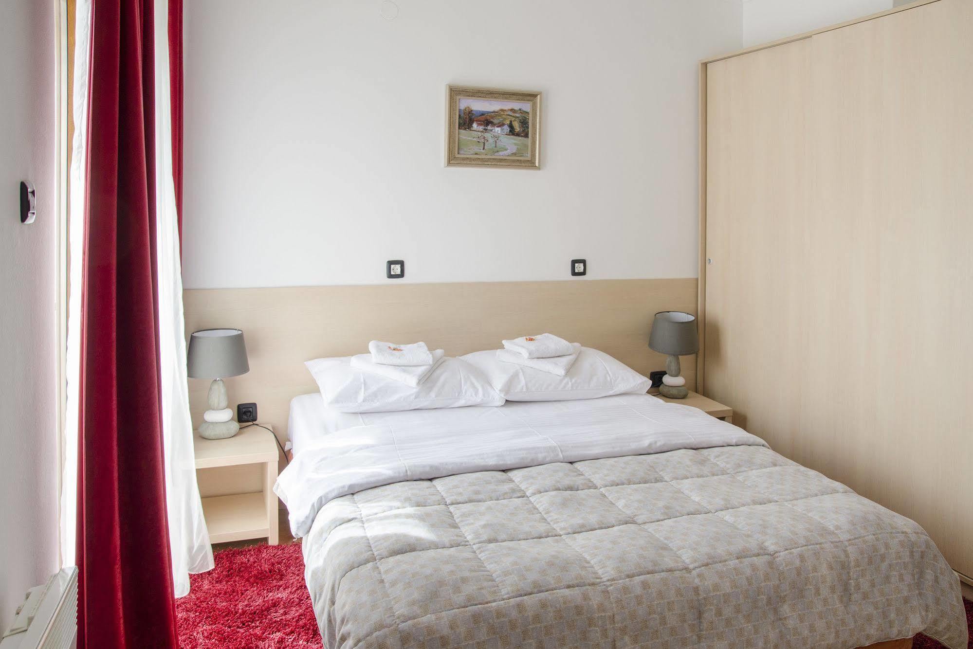 טרביניה Hotel Viv מראה חיצוני תמונה